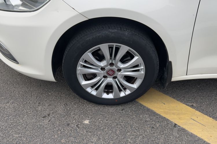 Used Fiat Viaggio 2015 1.4T Manual Jingxiang Edition Left Front Wheel Hub