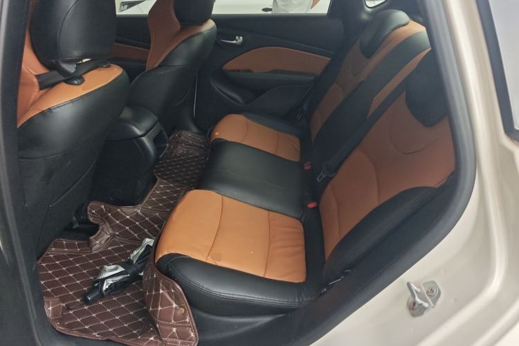 Used Fiat Viaggio 2015 1.4T Automatic Enjoyment Edition Left Rear Seat