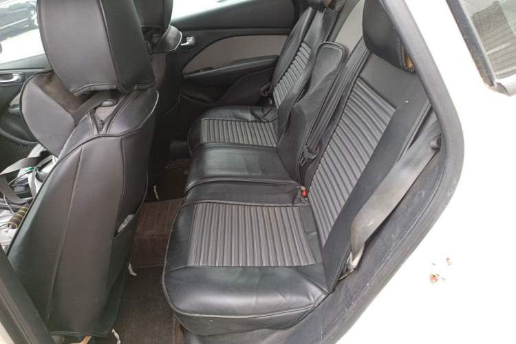 Used Fiat Viaggio 2015 1.4T Manual Enjoyment Edition Left Rear Seat