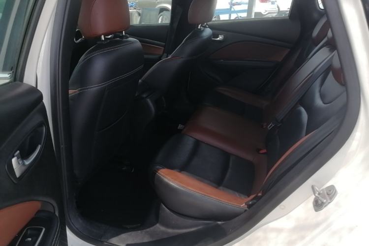 Used Fiat Viaggio 2015 1.4T Automatic Jingxiang Edition Left Rear Seat
