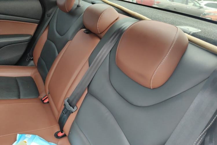 Used Fiat Viaggio 2015 1.4T Automatic Jingxiang Edition Left Rear Seat