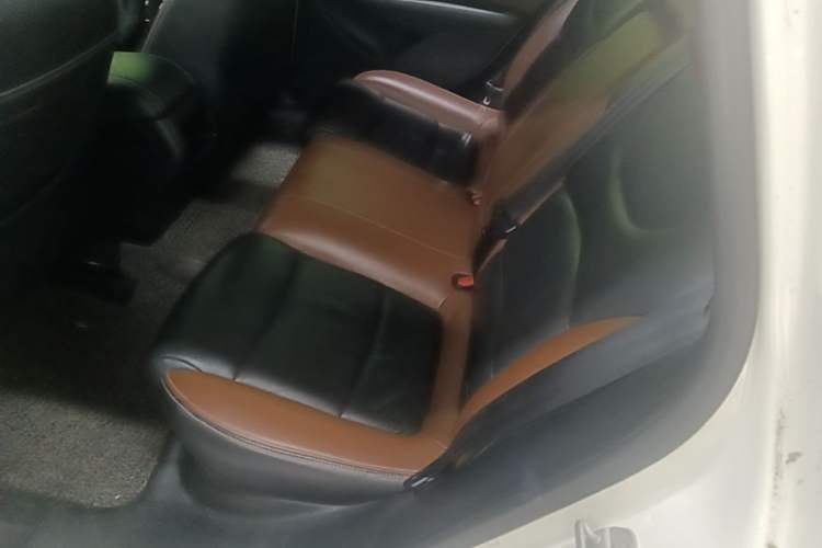 Used Fiat Viaggio 2015 1.4T Automatic Jingxiang Edition Left Rear Seat