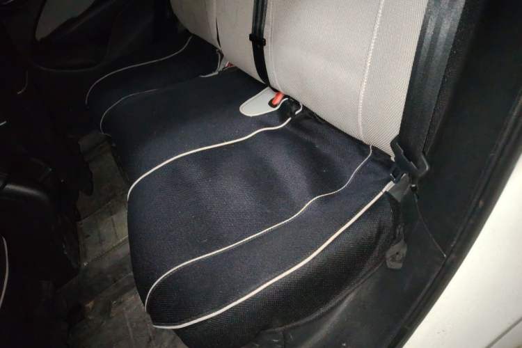 Used Fiat Viaggio 2015 1.4T Manual Enjoyment Edition Left Rear Seat