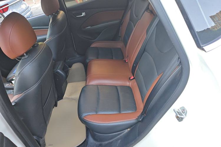 Used Fiat Viaggio 2015 1.4T Automatic Jingxiang Edition Left Rear Seat