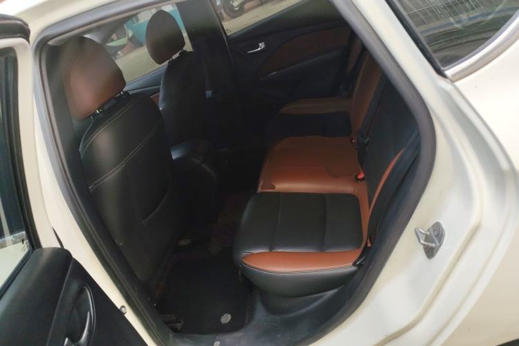 Used Fiat Viaggio 2015 1.4T Automatic Jingxiang Edition Left Rear Seat