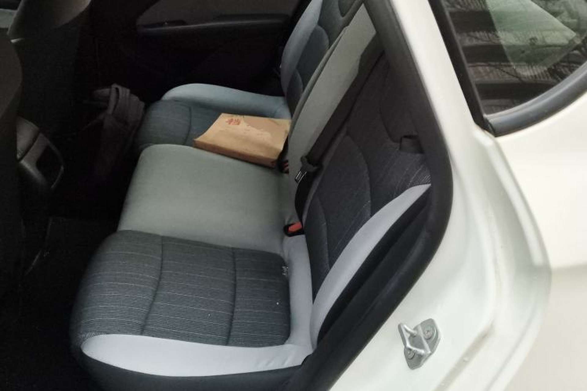 Used Fiat Viaggio 2015 1.4T Automatic Enjoyment Edition Left Rear Seat