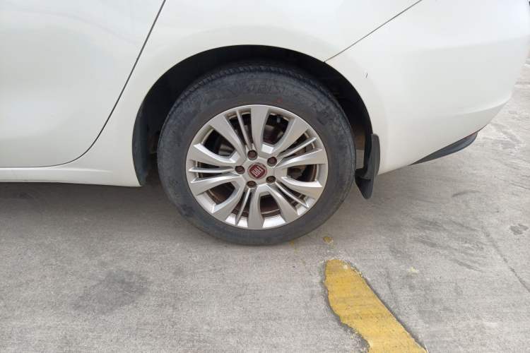 Used Fiat Viaggio 2015 1.4T Manual Jingxiang Edition Left Rear Wheel Hub