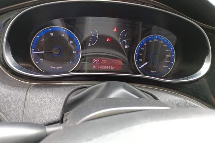 Used Fiat Viaggio 2015 1.4T Manual Enjoyment Edition Odometer Close Up