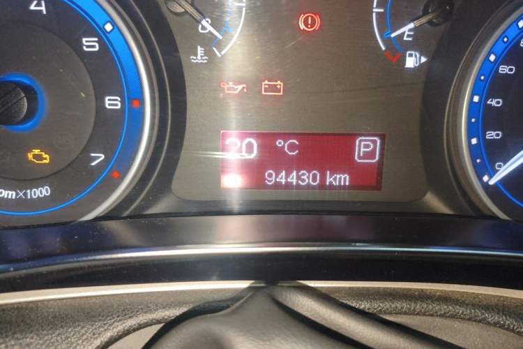 Used Fiat Viaggio 2015 1.4T Automatic Enjoyment Edition Odometer Close Up