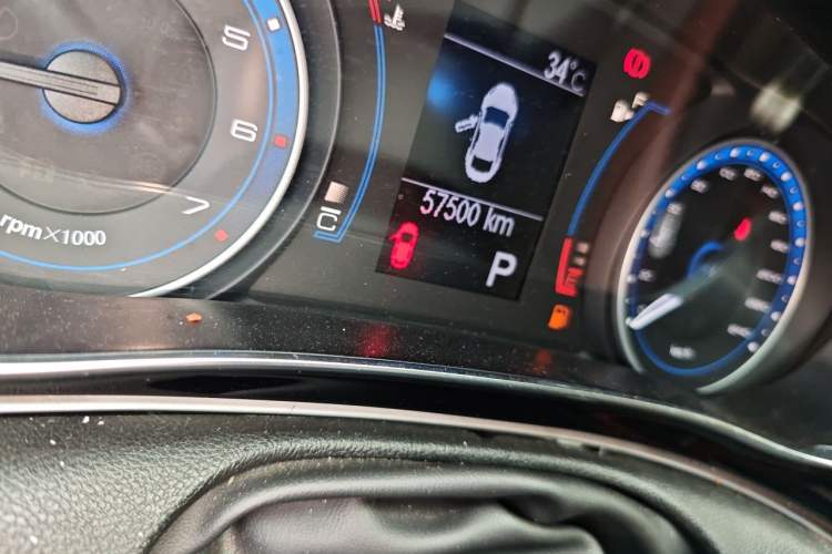 Used Fiat Viaggio 2015 1.4T Automatic Jingxiang Edition Odometer Close Up