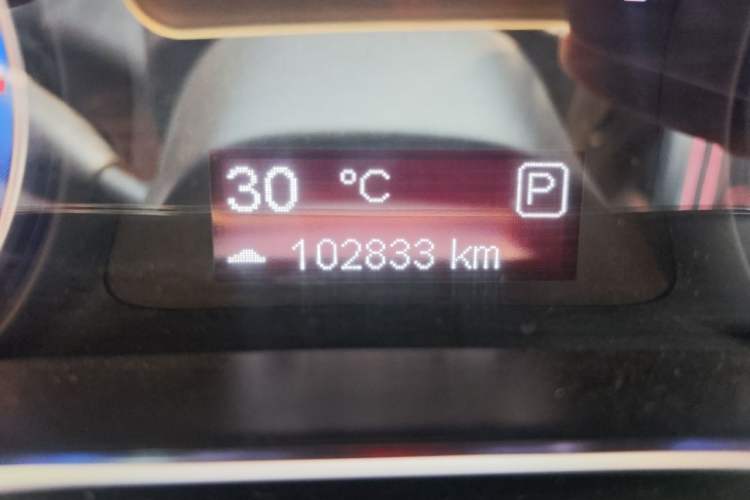 Used Fiat Viaggio 2015 1.4T Automatic Enjoyment Edition Odometer Close Up