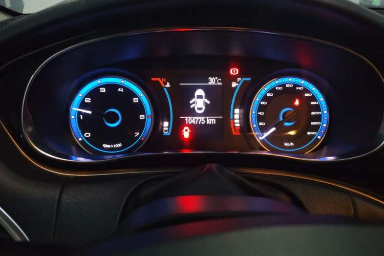 Used Fiat Viaggio 2015 1.4T Manual Enjoyment Edition Odometer Close Up
