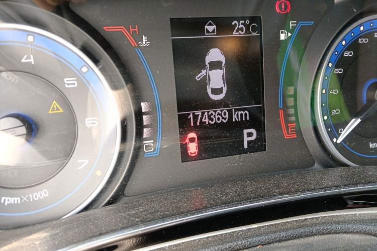Used Fiat Viaggio 2015 1.4T Automatic Jingxiang Edition Odometer Close Up