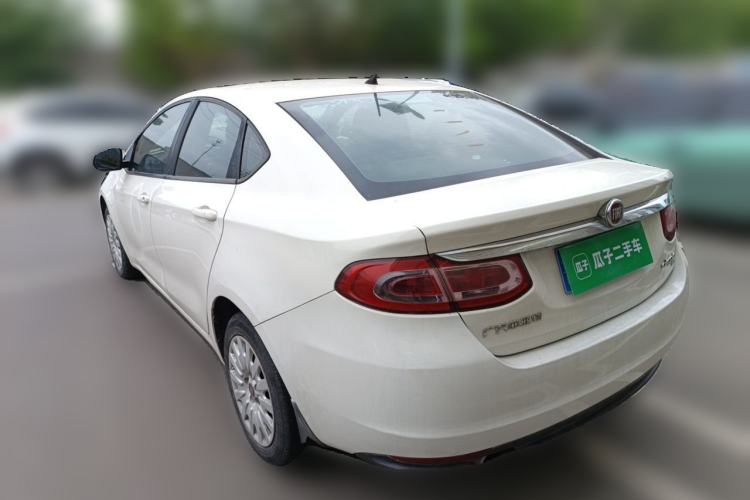Used Fiat Viaggio 2015 1.4T Manual Enjoyment Edition Rear Left 45 Deg