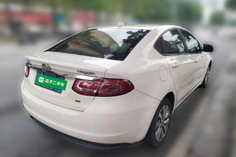 Used Fiat Viaggio 2015 1.4T Automatic Enjoyment Edition Rear Right 45 Deg