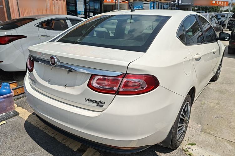Used Fiat Viaggio 2015 1.4T Manual Enjoyment Edition Rear Right 45 Deg