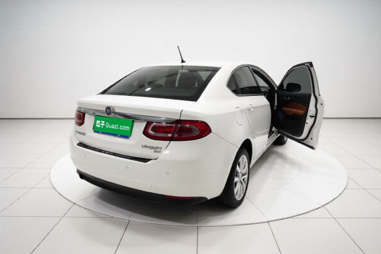 Used Fiat Viaggio 2015 1.4T Manual Enjoyment Edition Rear Right 45 Deg