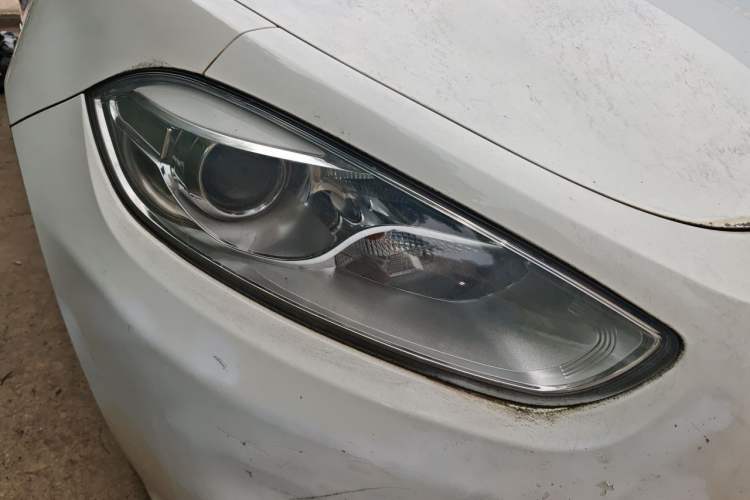 Used Fiat Viaggio 2015 1.4T Automatic Jingxiang Edition Right Front Headlight
