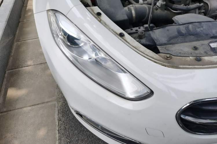 Used Fiat Viaggio 2015 1.4T Automatic Jingxiang Edition Right Front Headlight