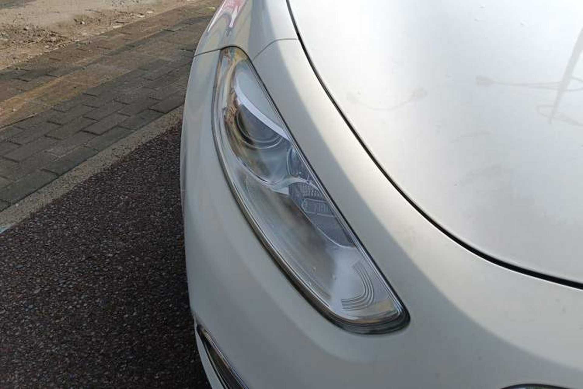 Used Fiat Viaggio 2015 1.4T Automatic Jingxiang Edition Right Front Headlight