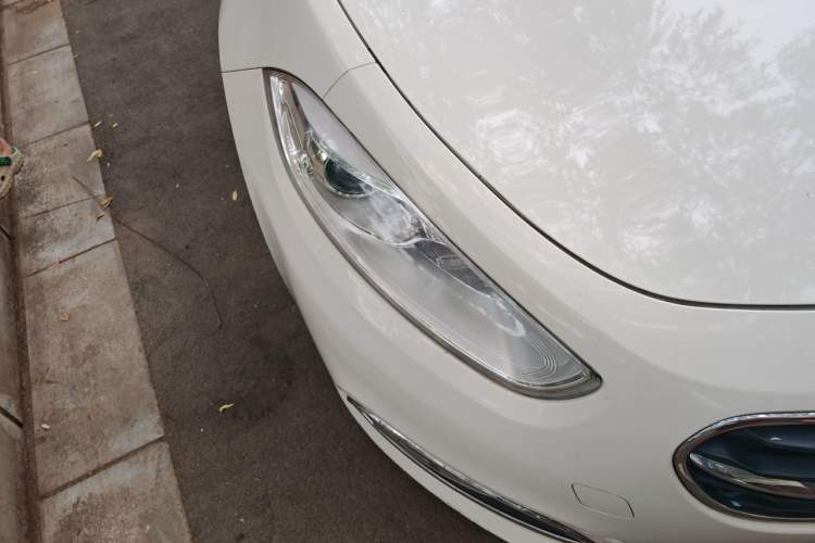 Used Fiat Viaggio 2015 1.4T Automatic Jingxiang Edition Right Front Headlight
