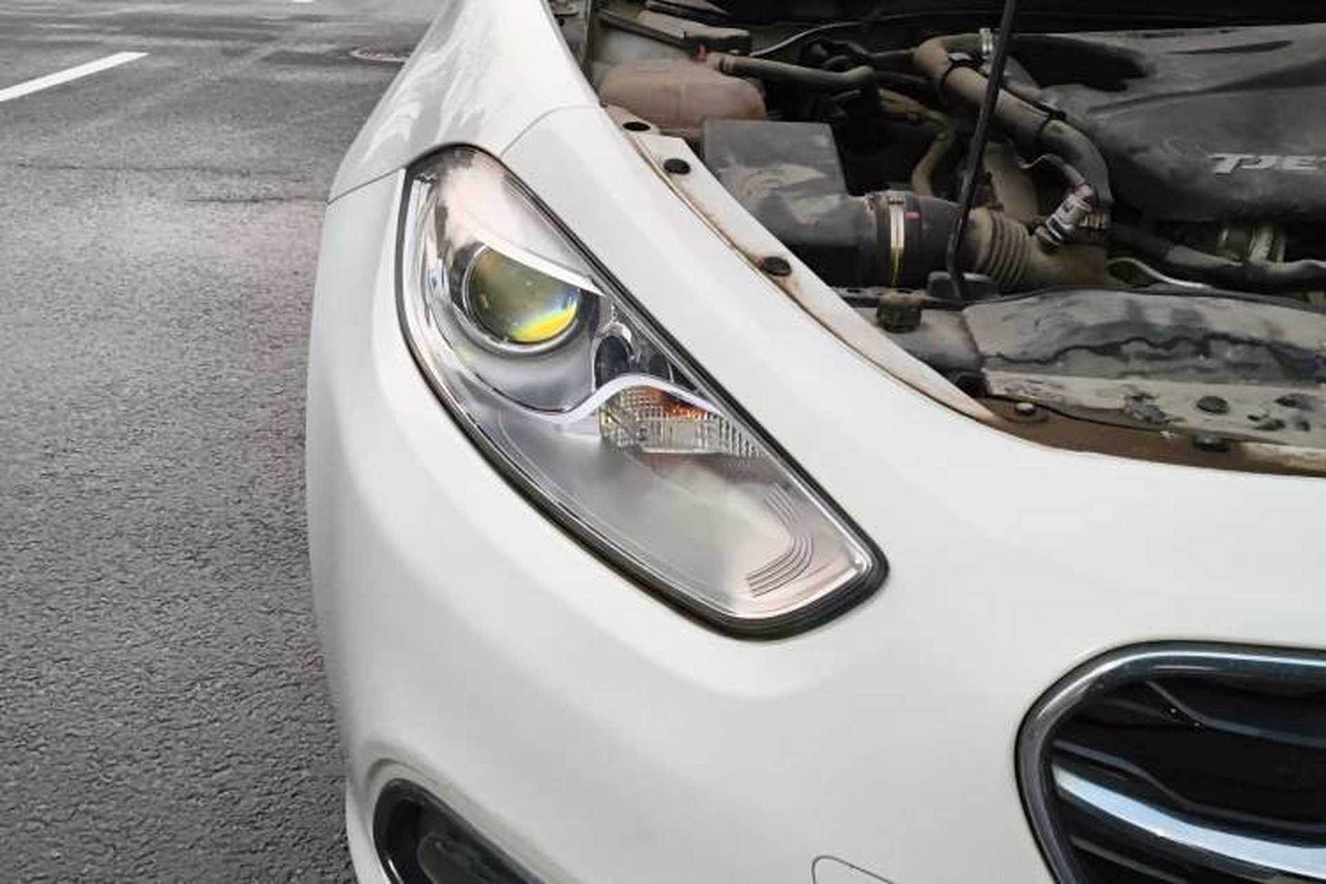Used Fiat Viaggio 2015 1.4T Automatic Enjoyment Edition Right Front Headlight