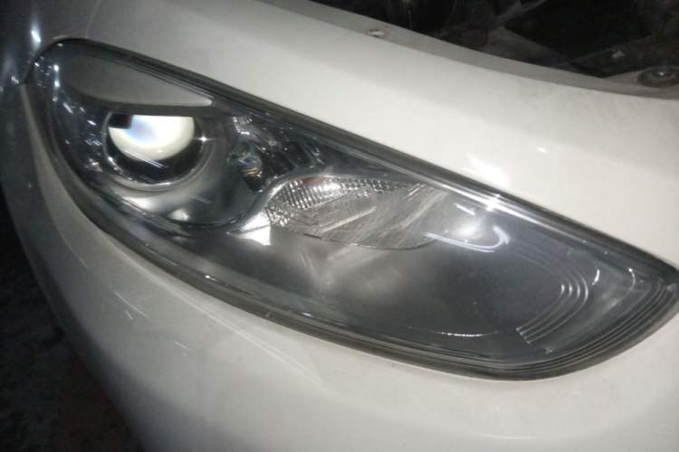 Used Fiat Viaggio 2015 1.4T Automatic Jingxiang Edition Right Front Headlight