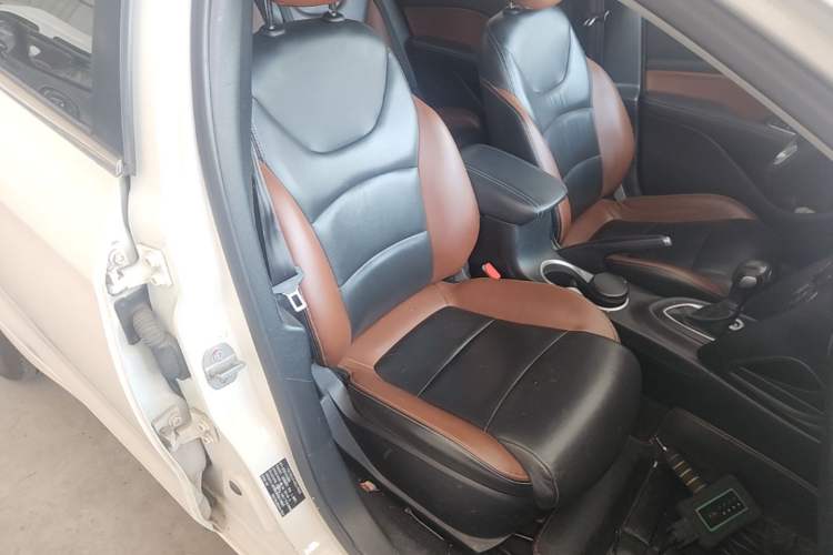 Used Fiat Viaggio 2015 1.4T Automatic Jingxiang Edition Right Front Seat
