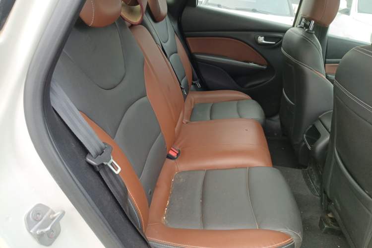Used Fiat Viaggio 2015 1.4T Manual Jingxiang Edition Right Rear Seat