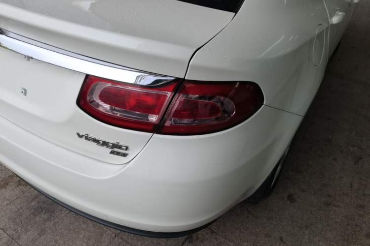 Used Fiat Viaggio 2015 1.4T Automatic Enjoyment Edition Right Rear Taillight