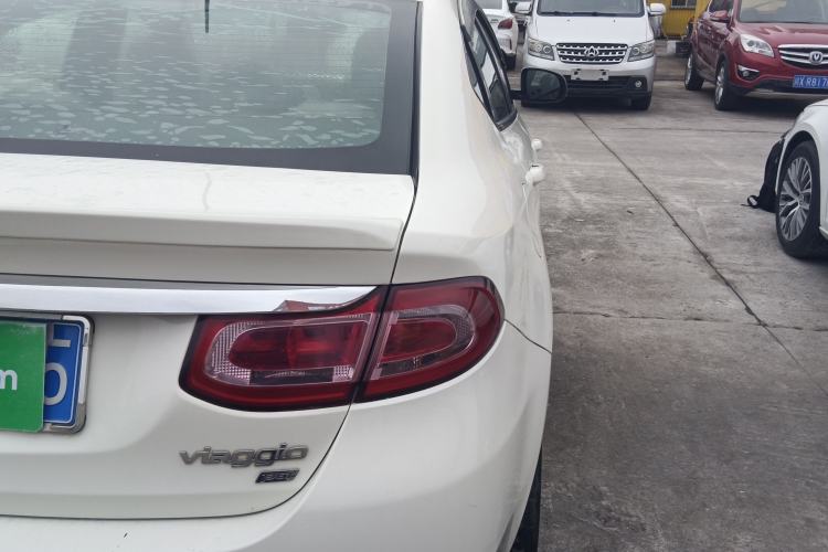 Used Fiat Viaggio 2015 1.4T Automatic Enjoyment Edition Right Rear Taillight