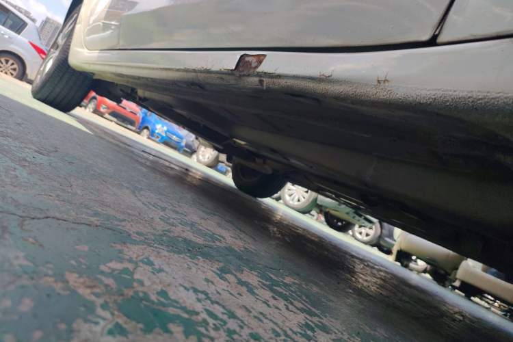 Used Fiat Viaggio 2015 1.4T Automatic Enjoyment Edition Right Side Sill