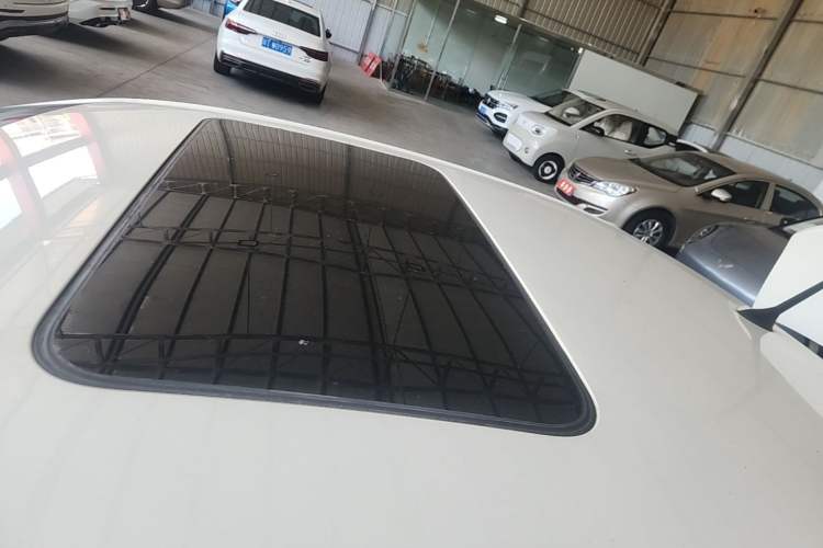 Used Fiat Viaggio 2015 1.4T Automatic Jingxiang Edition Roof