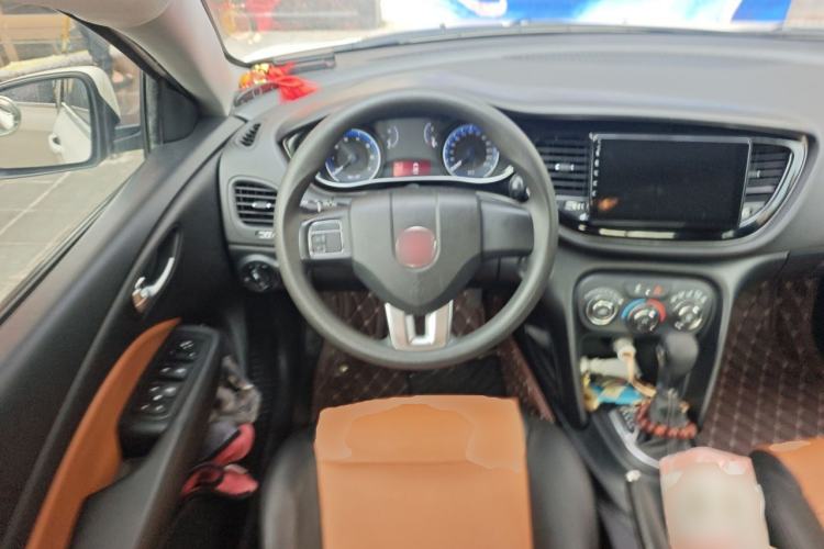 Used Fiat Viaggio 2015 1.4T Automatic Enjoyment Edition Steering Wheel