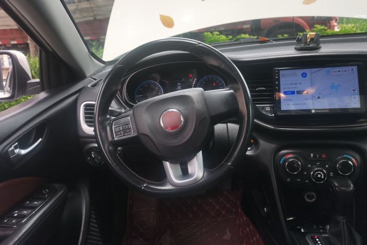Used Fiat Viaggio 2015 1.4T Automatic Jingxiang Edition Steering Wheel