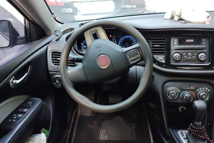 Used Fiat Viaggio 2015 1.4T Automatic Enjoyment Edition Steering Wheel