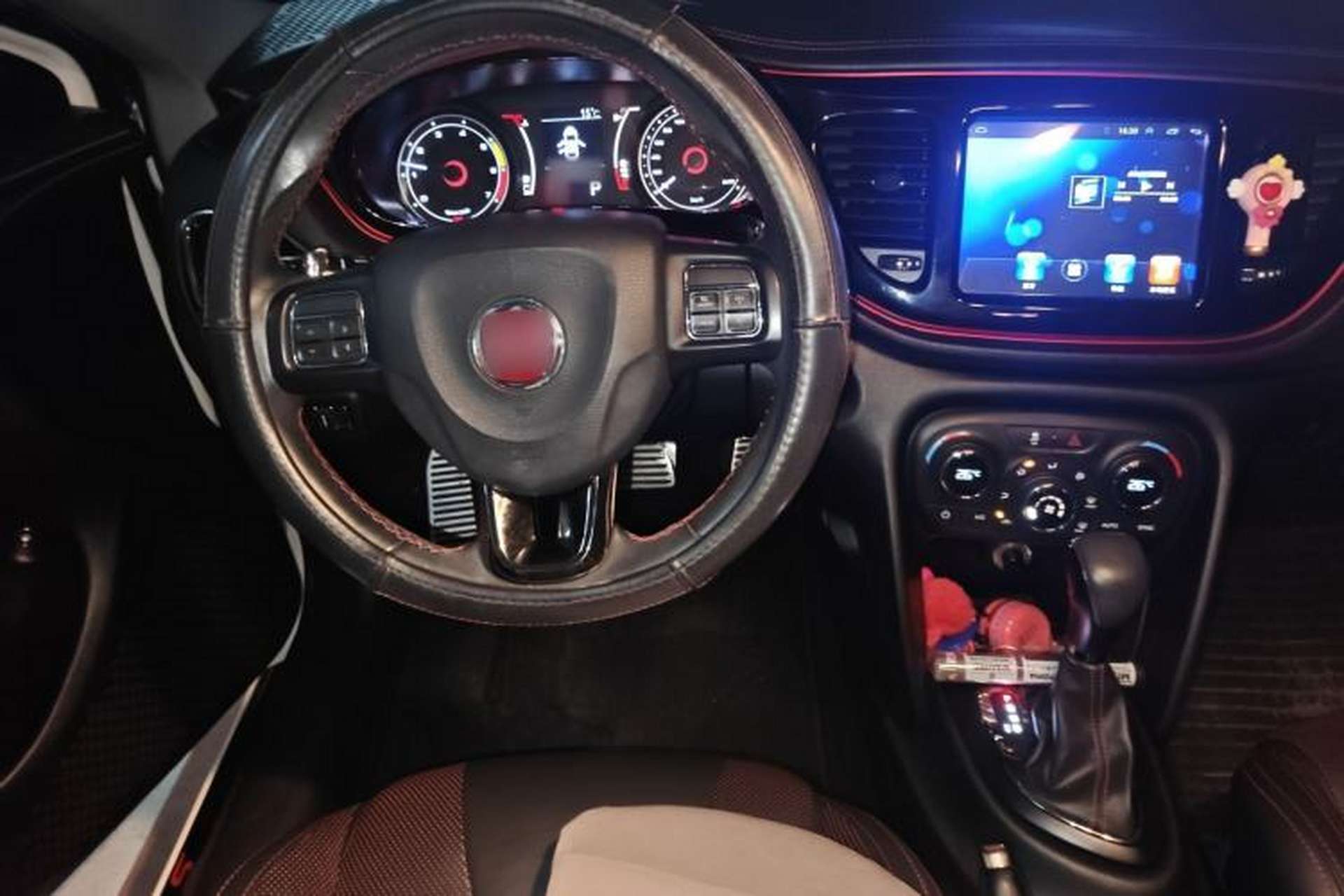 Used Fiat Viaggio 2015 1.4T Automatic Enjoyment Edition Steering Wheel