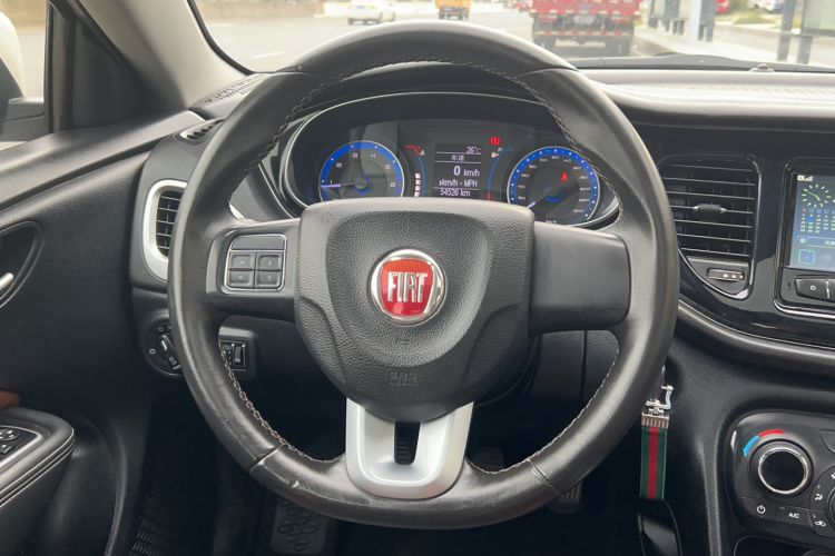 Used Fiat Viaggio 2015 1.4T Manual Jingxiang Edition Steering Wheel