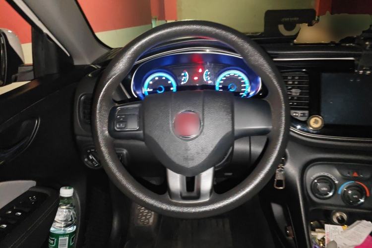 Used Fiat Viaggio 2015 1.4T Manual Enjoyment Edition Steering Wheel