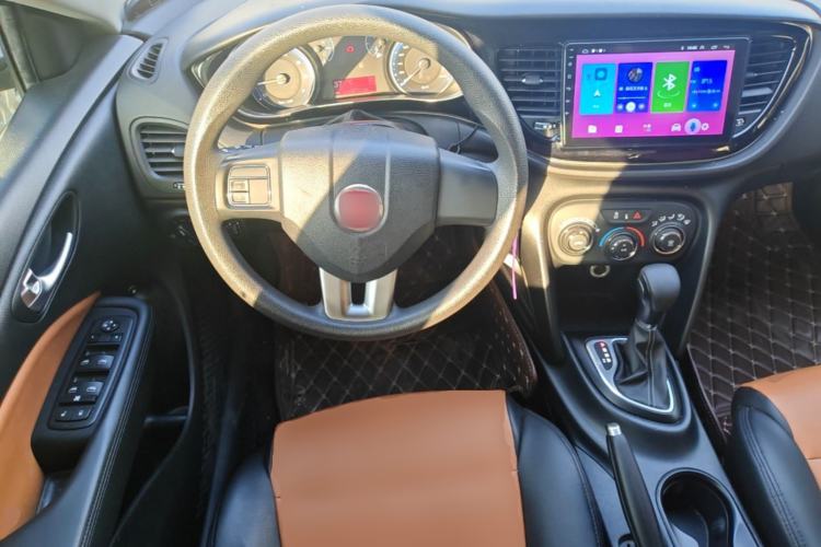 Used Fiat Viaggio 2015 1.4T Automatic Enjoyment Edition Steering Wheel