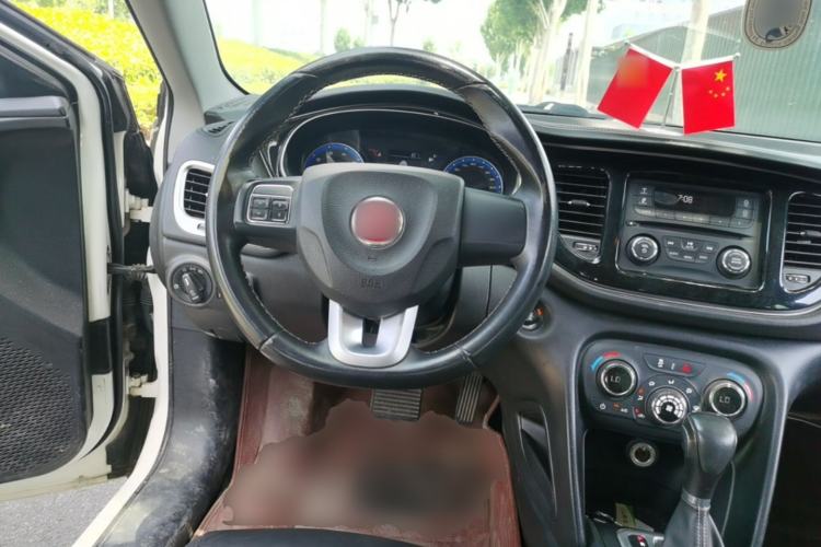 Used Fiat Viaggio 2015 1.4T Automatic Jingxiang Edition Steering Wheel