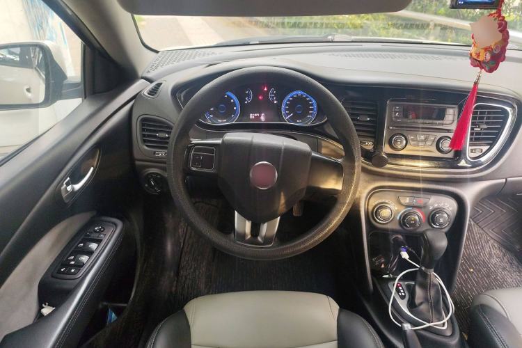 Used Fiat Viaggio 2015 1.4T Automatic Enjoyment Edition Steering Wheel