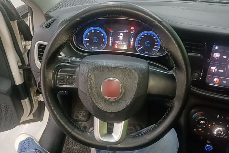 Used Fiat Viaggio 2015 1.4T Automatic Jingxiang Edition Steering Wheel