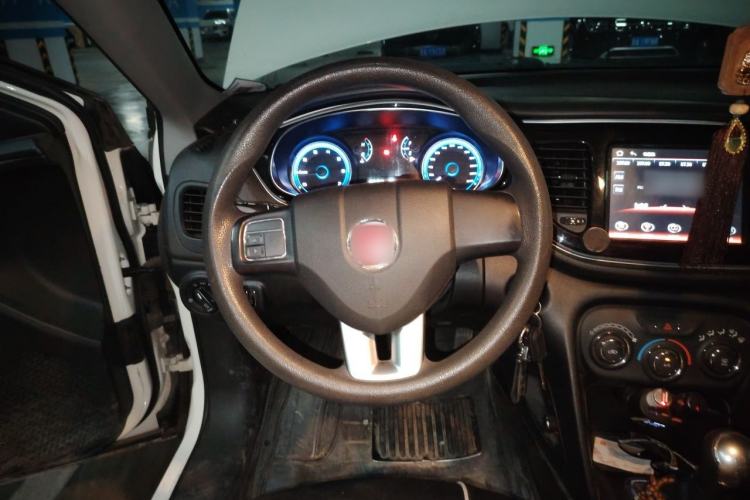 Used Fiat Viaggio 2015 1.4T Manual Enjoyment Edition Steering Wheel