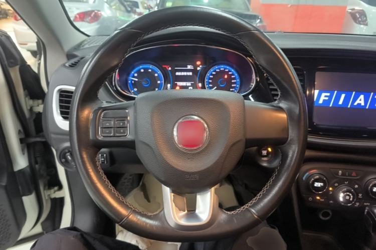 Used Fiat Viaggio 2015 1.4T Automatic Jingxiang Edition Steering Wheel