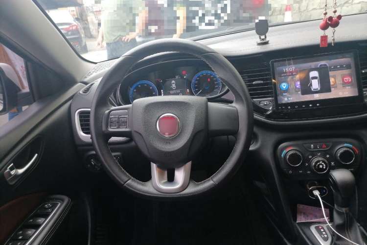 Used Fiat Viaggio 2015 1.4T Automatic Jingxiang Edition Steering Wheel