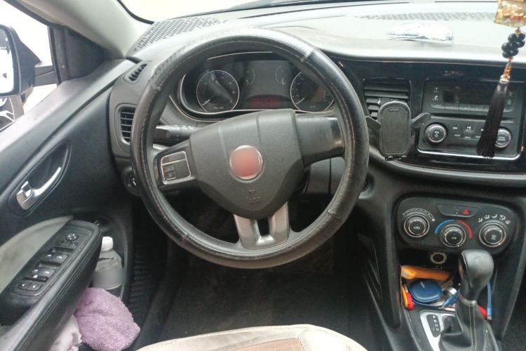 Used Fiat Viaggio 2015 1.4T Automatic Enjoyment Edition Steering Wheel