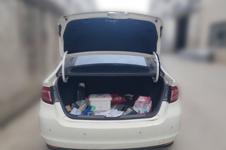 Used Fiat Viaggio 2015 1.4T Manual Jingxiang Edition Trunk
