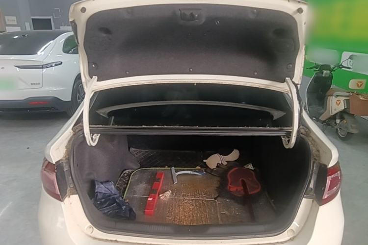 Used Fiat Viaggio 2015 1.4T Automatic Jingxiang Edition Trunk