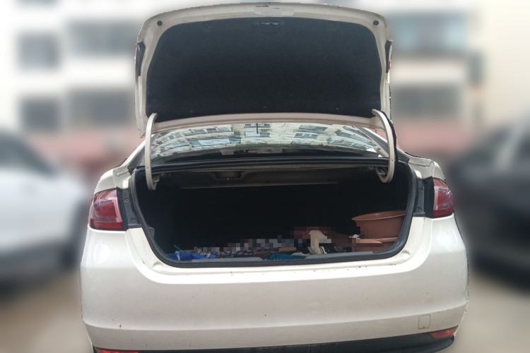 Used Fiat Viaggio 2015 1.4T Automatic Enjoyment Edition Trunk